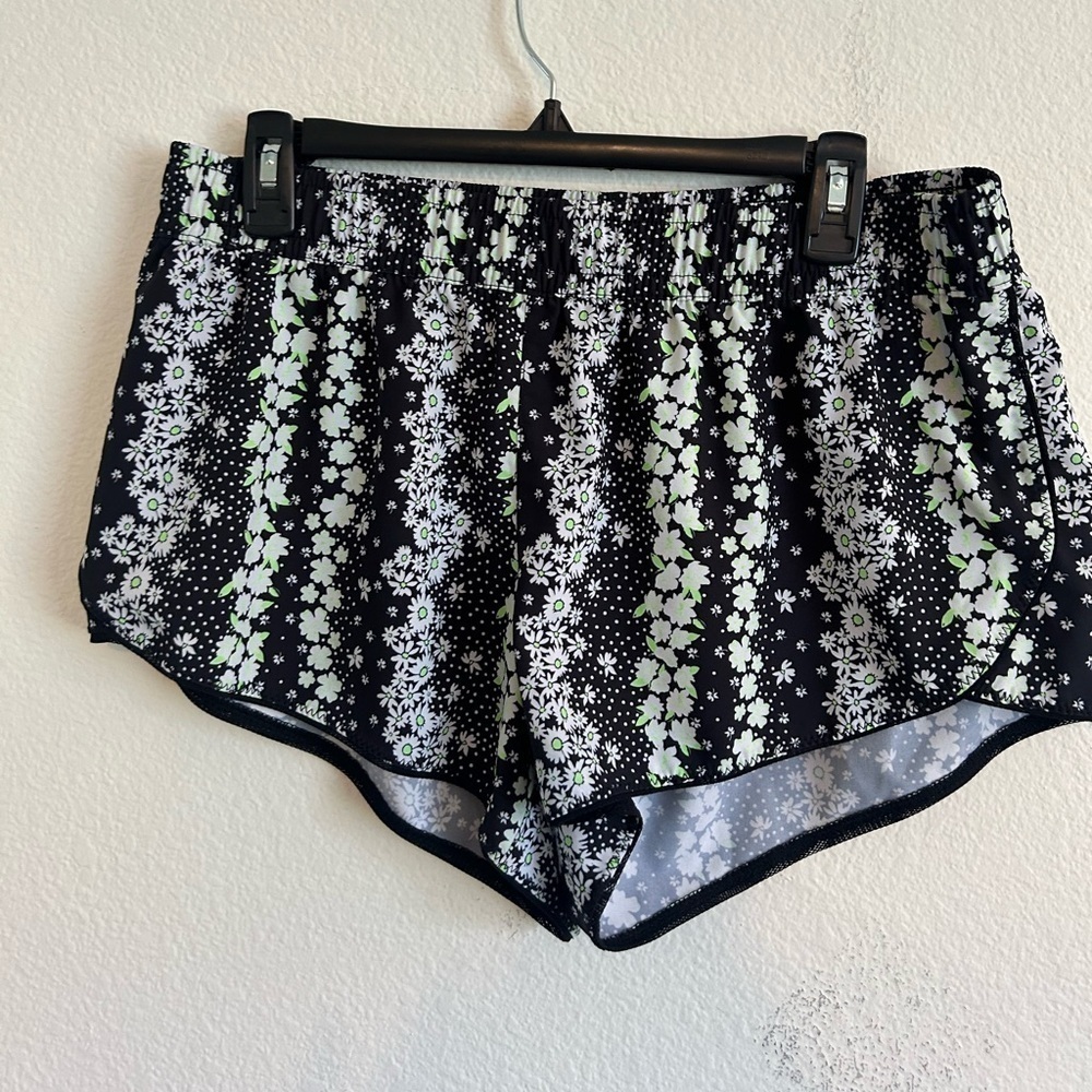 California Waves Women's Wildflower Printed Shorts Swim Cover-Up, Black Large